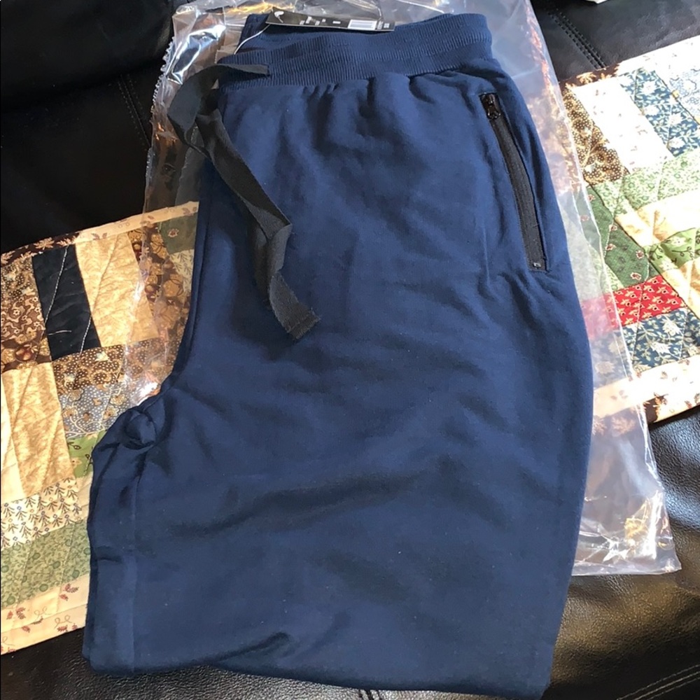 New Wicked Stitch Navy Men’s joggers size:Medium